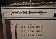 rackmount Wang 4000 indicator lamp closeup